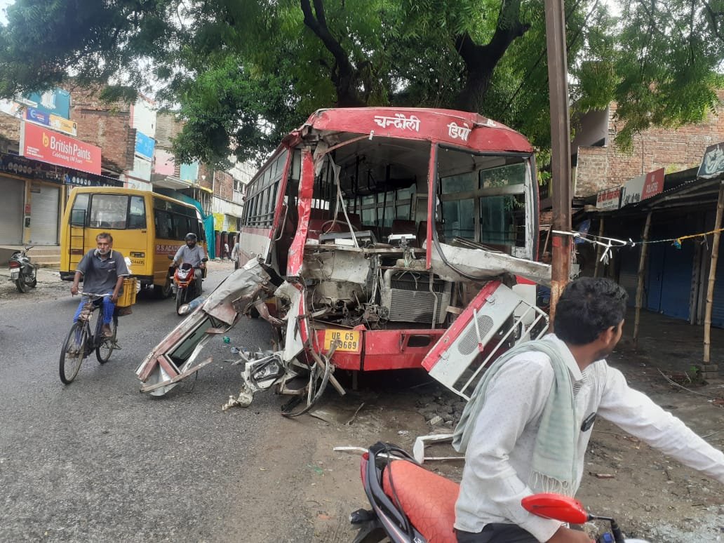रोडवेज पिकप में जोरदार टक्कर बाल बाल बचे रोडवेज सवार यात्री