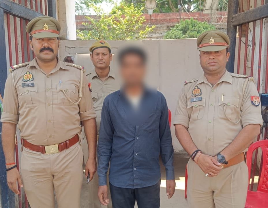 *रोहनिया पुलिस टीम द्वारा 01 किलो 150 ग्राम अवैध गांजा के साथ अभियुक्त राजेश राजभर गिरफ्तार*