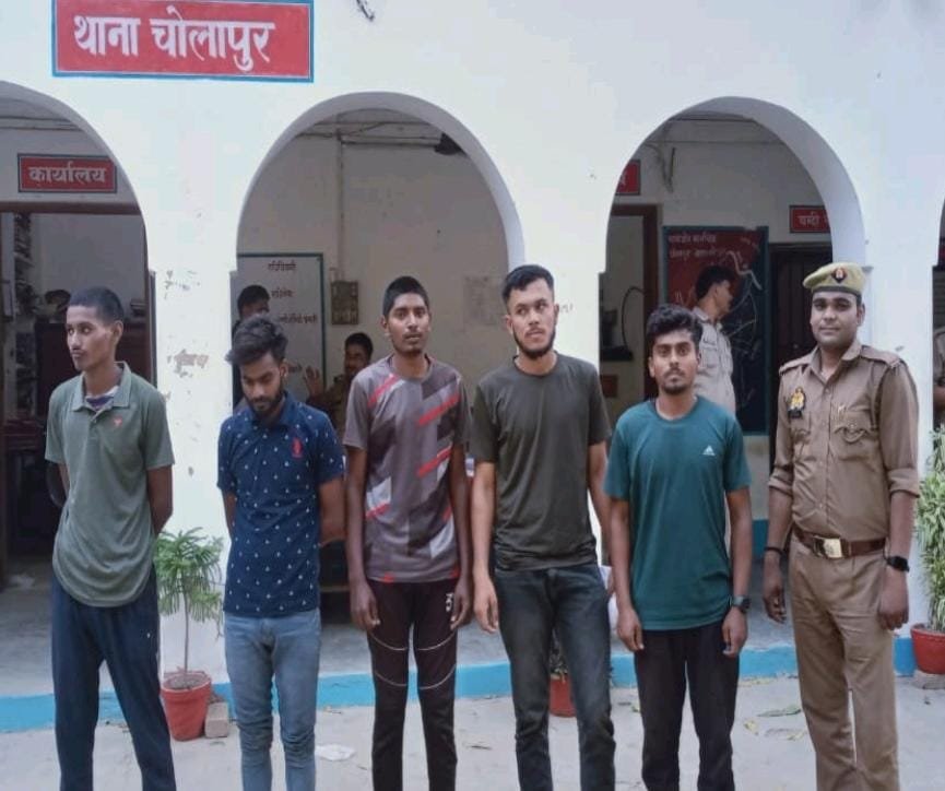 *एन्टिरोमियो टीम द्वारा छः मनचलो को चोलापुर पुलिस ने किया गिरफ्तार*