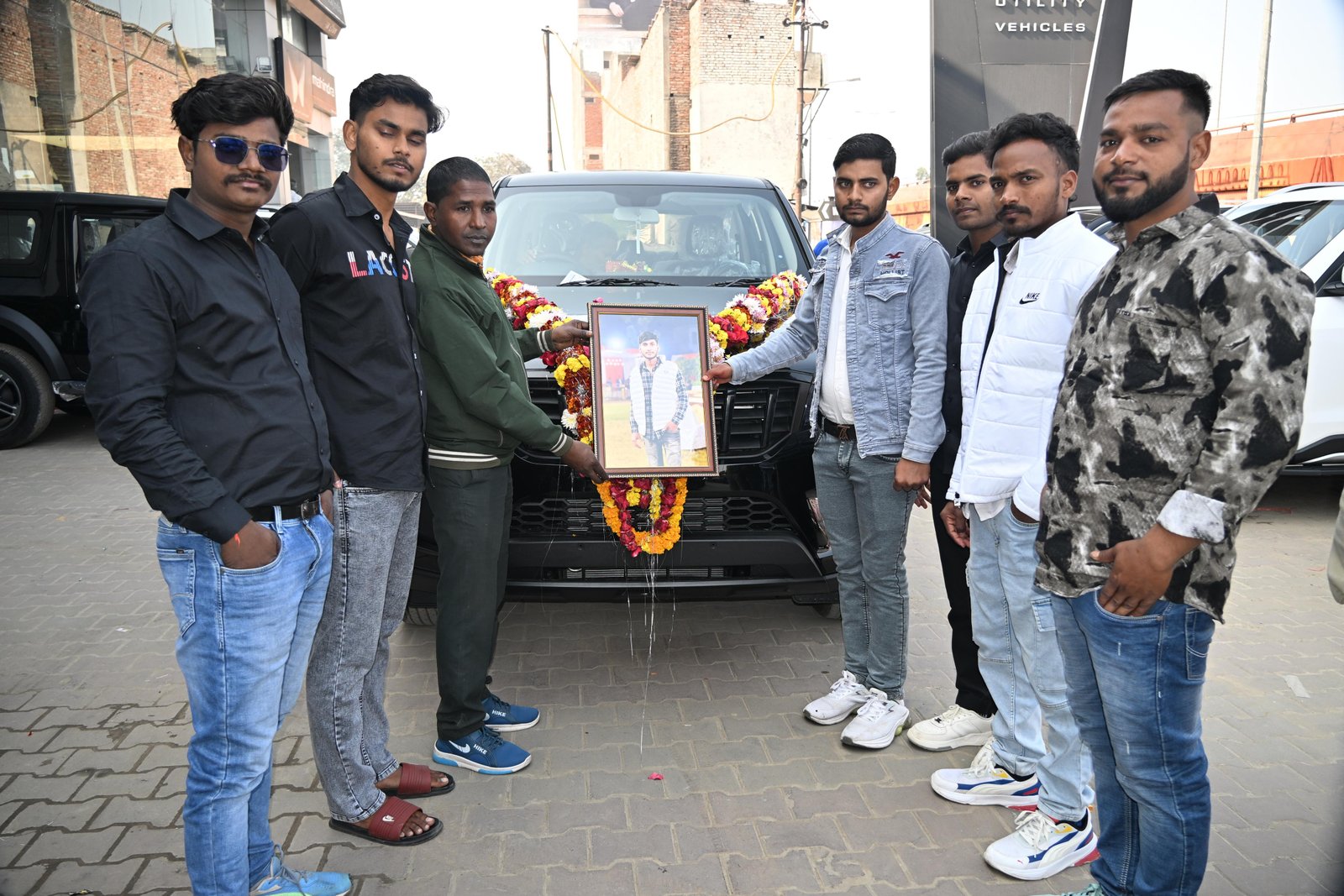 मृत पुत्र की आखिरी ख्वाहिश पूरी कर परिजनों ने दी भावुक श्रद्धांजलि