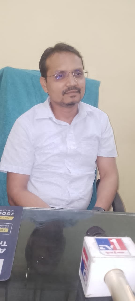 थायराइड एक गंभीर बीमारी है इसके लक्षण दिखे तो तुरंत स्पेशलिस्ट डॉक्टर को दिखाए 