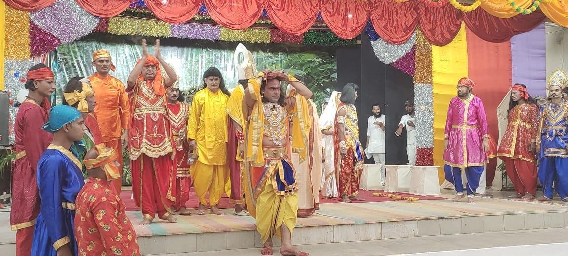 दस दिवसीय रामलीला के पांचवें दिन सेन्ट्रल जेल में केवट के गंगा पार कराने का हुआ मंचन 